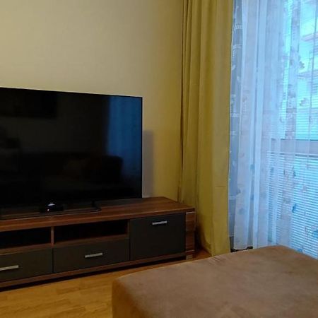2 Izbovy Byt 60M2 V Centre Na Bakossovej, 24H Self Checkin Apartment Банска бистрица Екстериор снимка