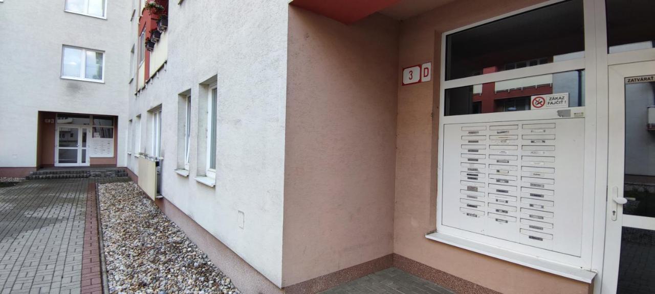 2 Izbovy Byt 60M2 V Centre Na Bakossovej, 24H Self Checkin Apartment Банска бистрица Екстериор снимка