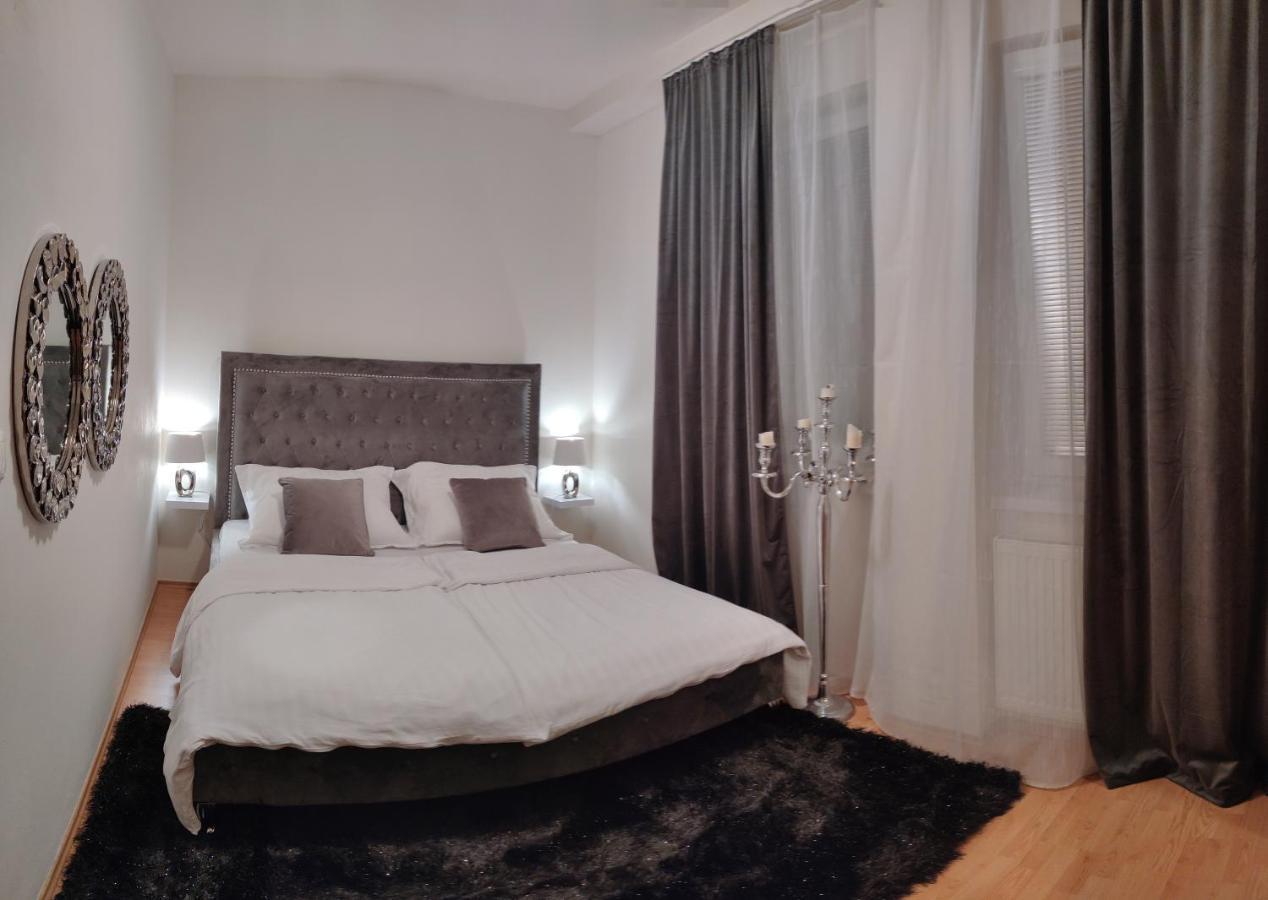2 Izbovy Byt 60M2 V Centre Na Bakossovej, 24H Self Checkin Apartment Банска бистрица Екстериор снимка